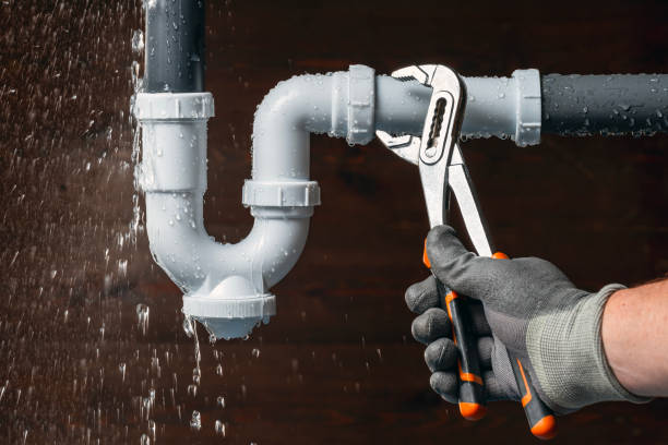Professional Leak Detection technician working in Hiwassee, VA